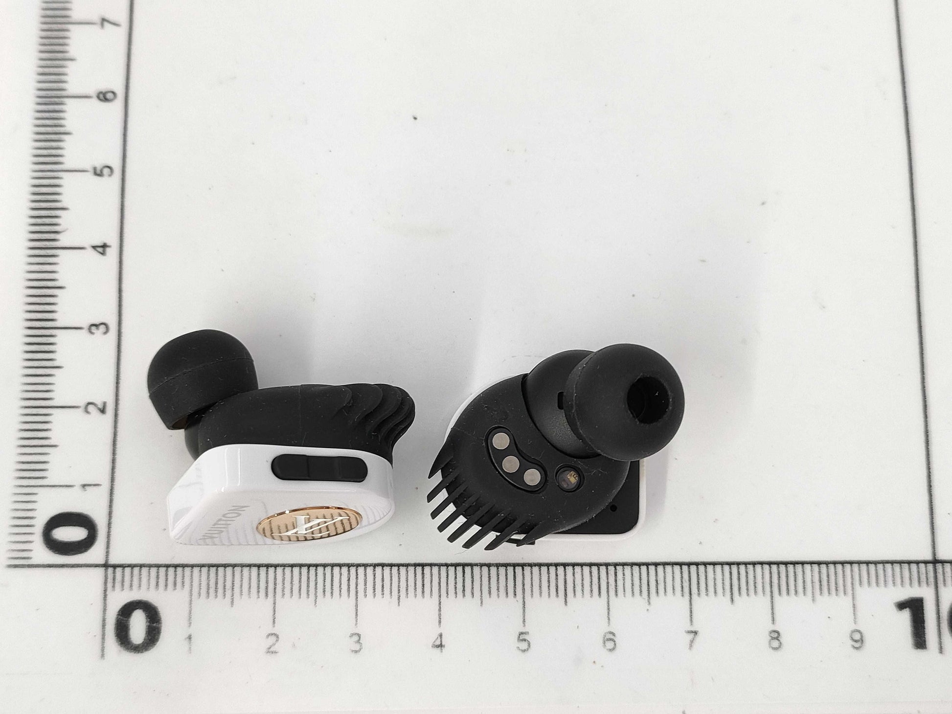 LOUIS VUITTON Horizon Wireless Earphones Other Accessories