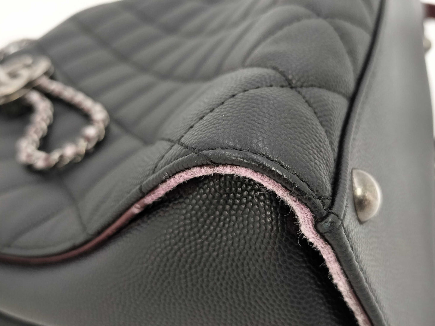 CHANEL shoulder bag