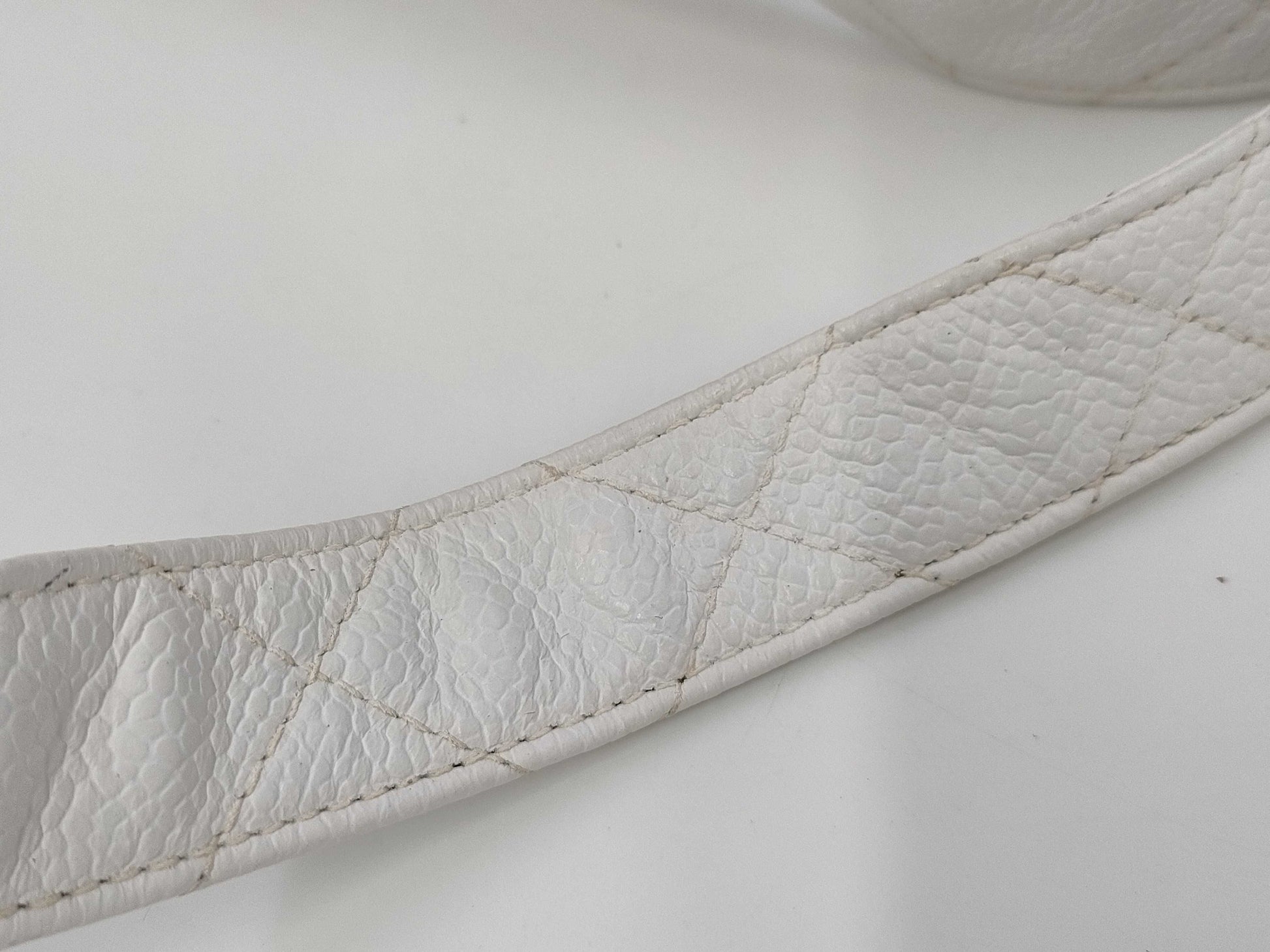 CHANEL shoulder bag