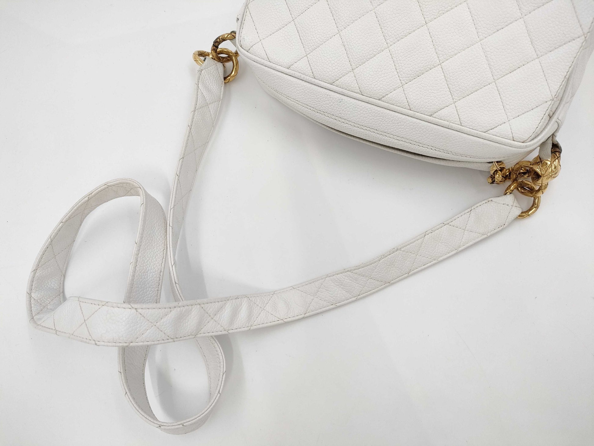 CHANEL shoulder bag