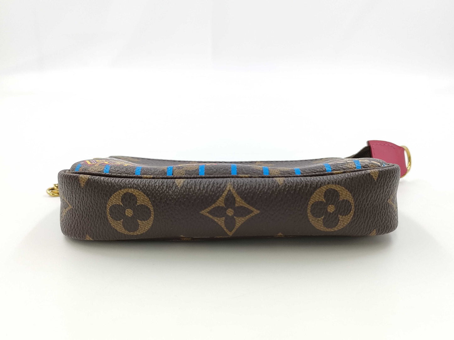 LOUIS VUITTON Mini Pochette Accessoires Pouch