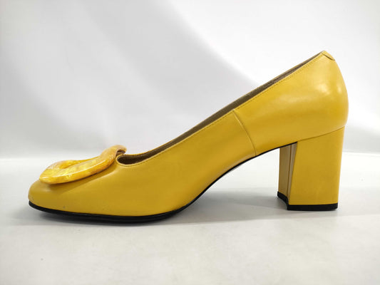 Yves Saint Laurent Pumps in Yellow Leather