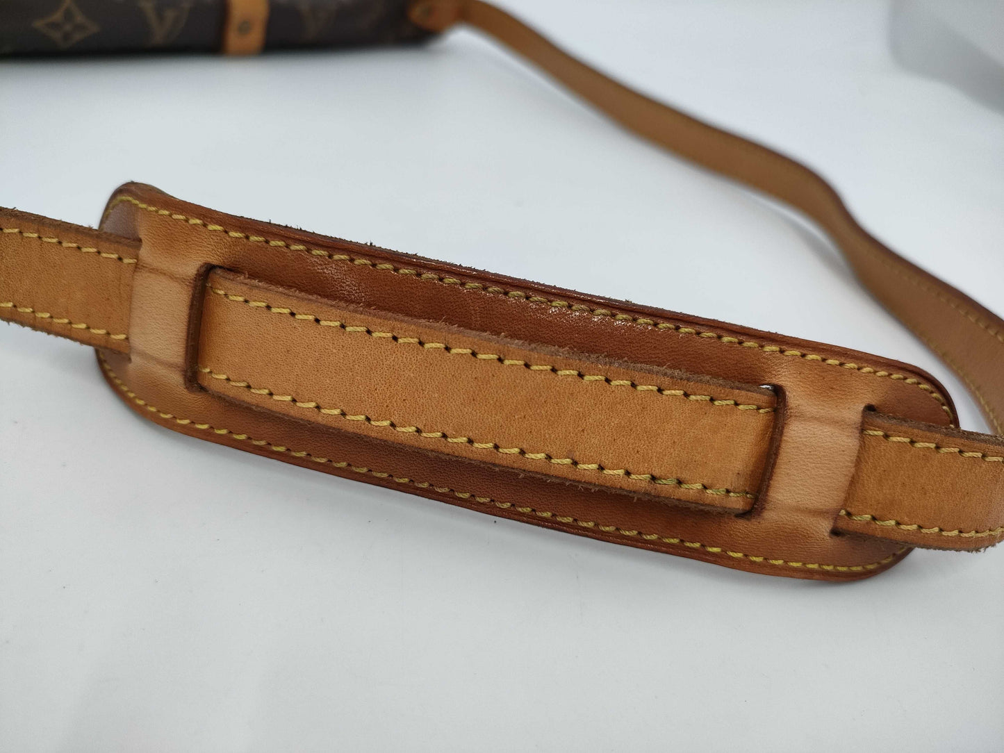 LOUIS VUITTON LOUIS VUITTON Louis Vuitton Monogram Saumur 30 AR1914 Shoulder Bag
