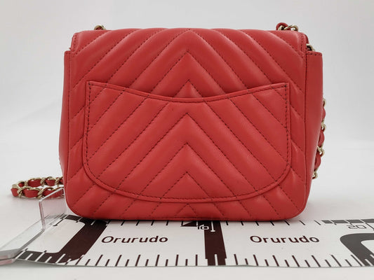 CHANEL Mini Matelasse Chain Shoulder Bag, Red
