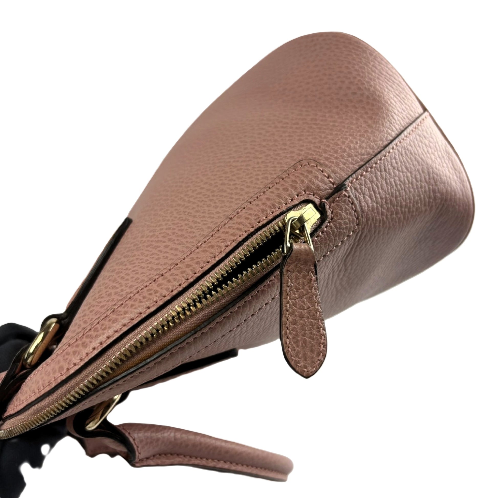 GUCCI Interlocking G Handbag