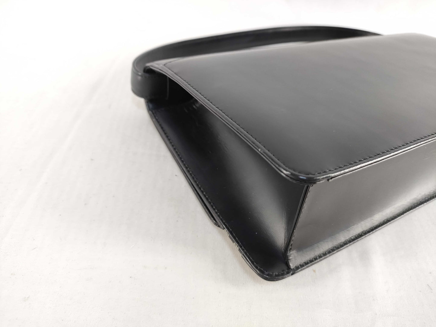 BURBERRY Black Handbag
