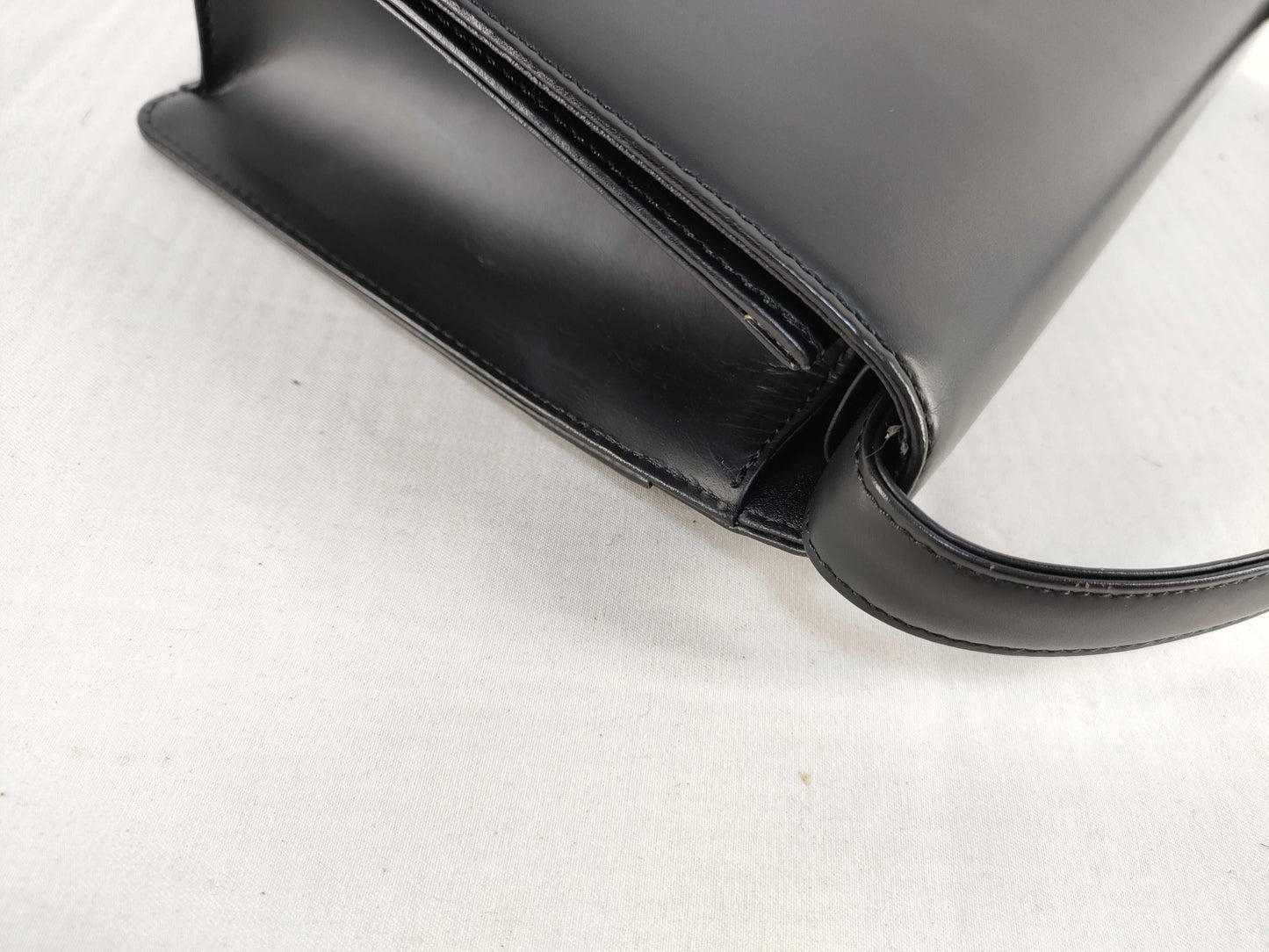 BURBERRY Black Handbag