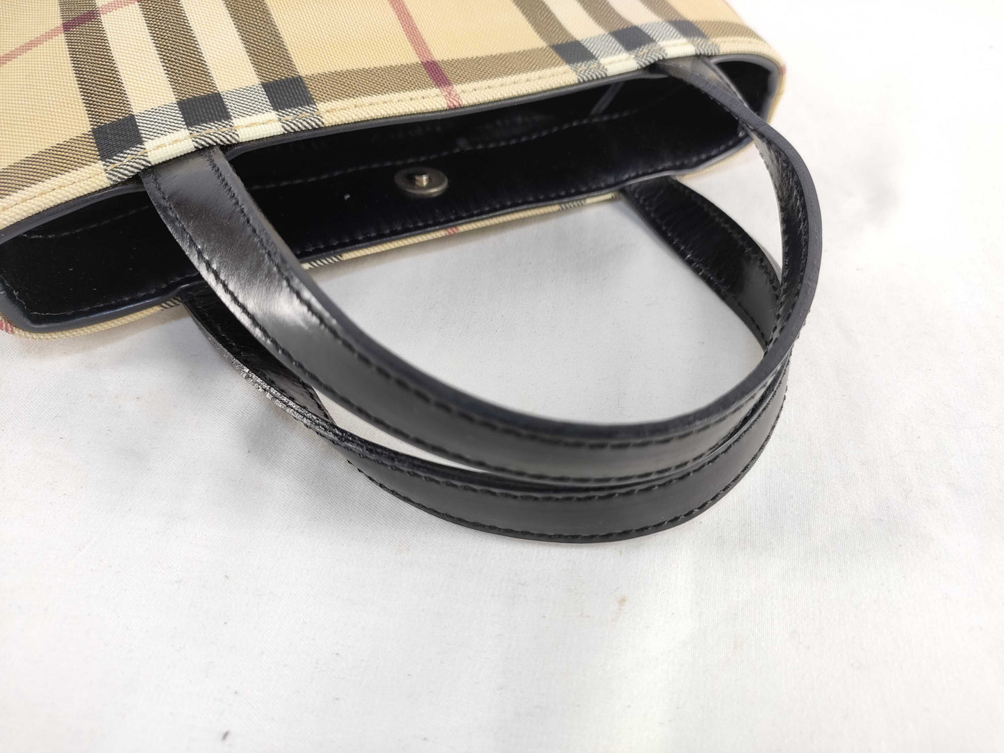 BURBERRY Black Handbag