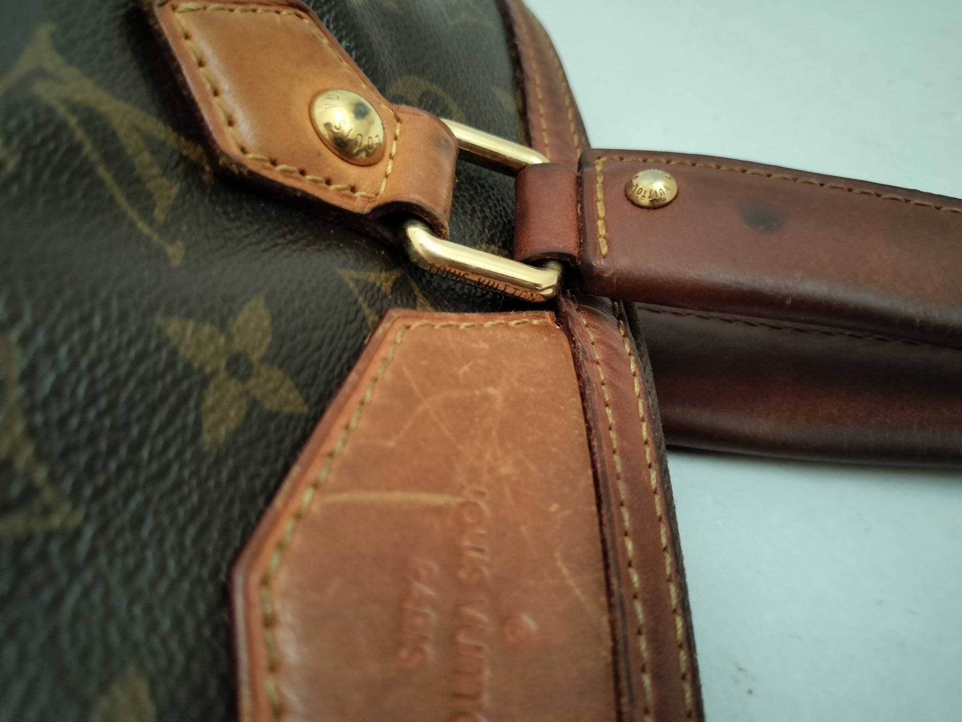 LOUIS VUITTON Monogram Handbag Handbag