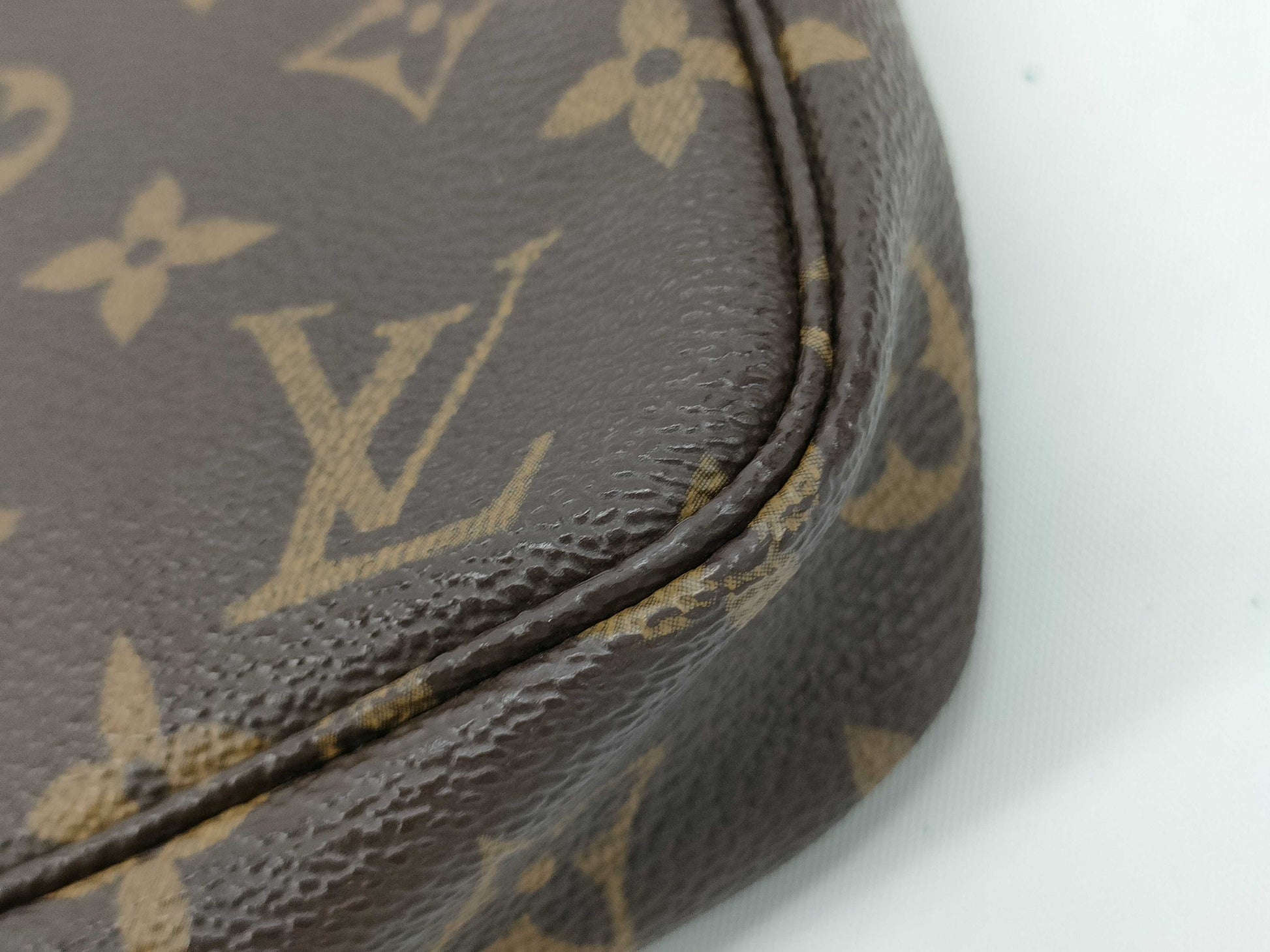 LOUIS VUITTON Monogram LV Monogram Pochette Accessoires M51980 SL0939 Handbag