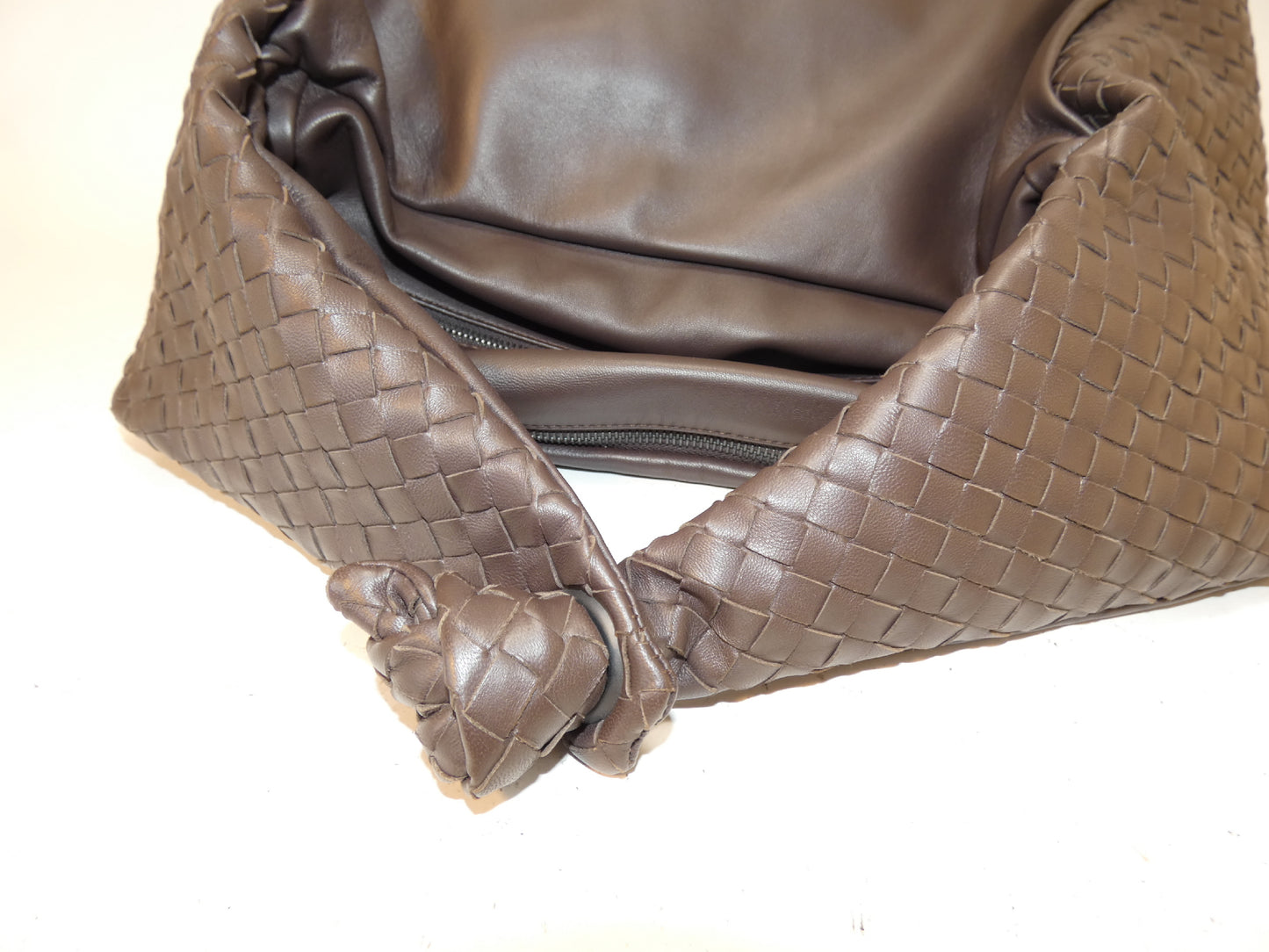 BOTTEGA VENETA Hobo Intrecciato Leather Dark Brown Shoulder Handbag