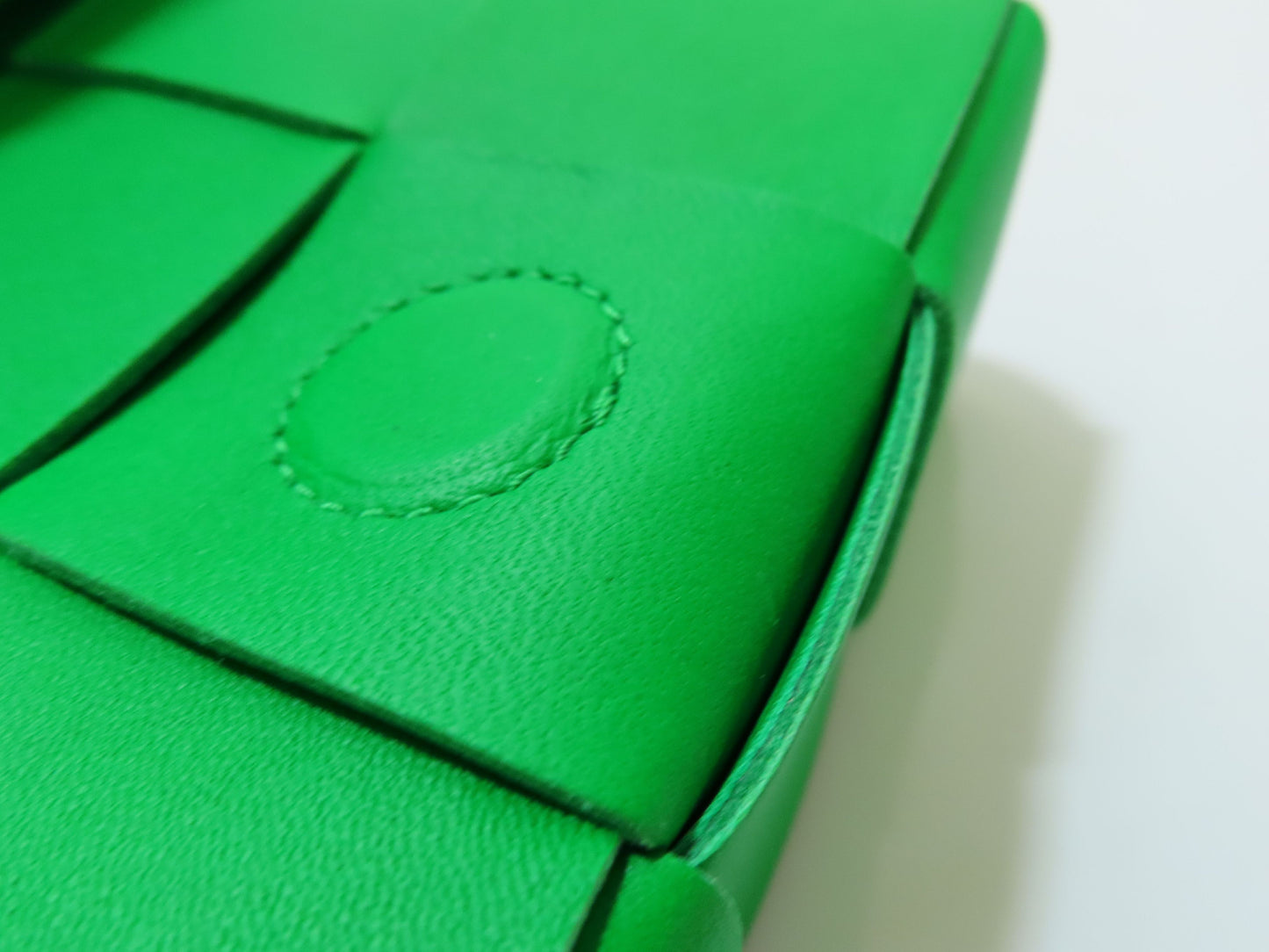 BOTTEGA VENETA Intrecciato Cassette Green Shoulder Bag