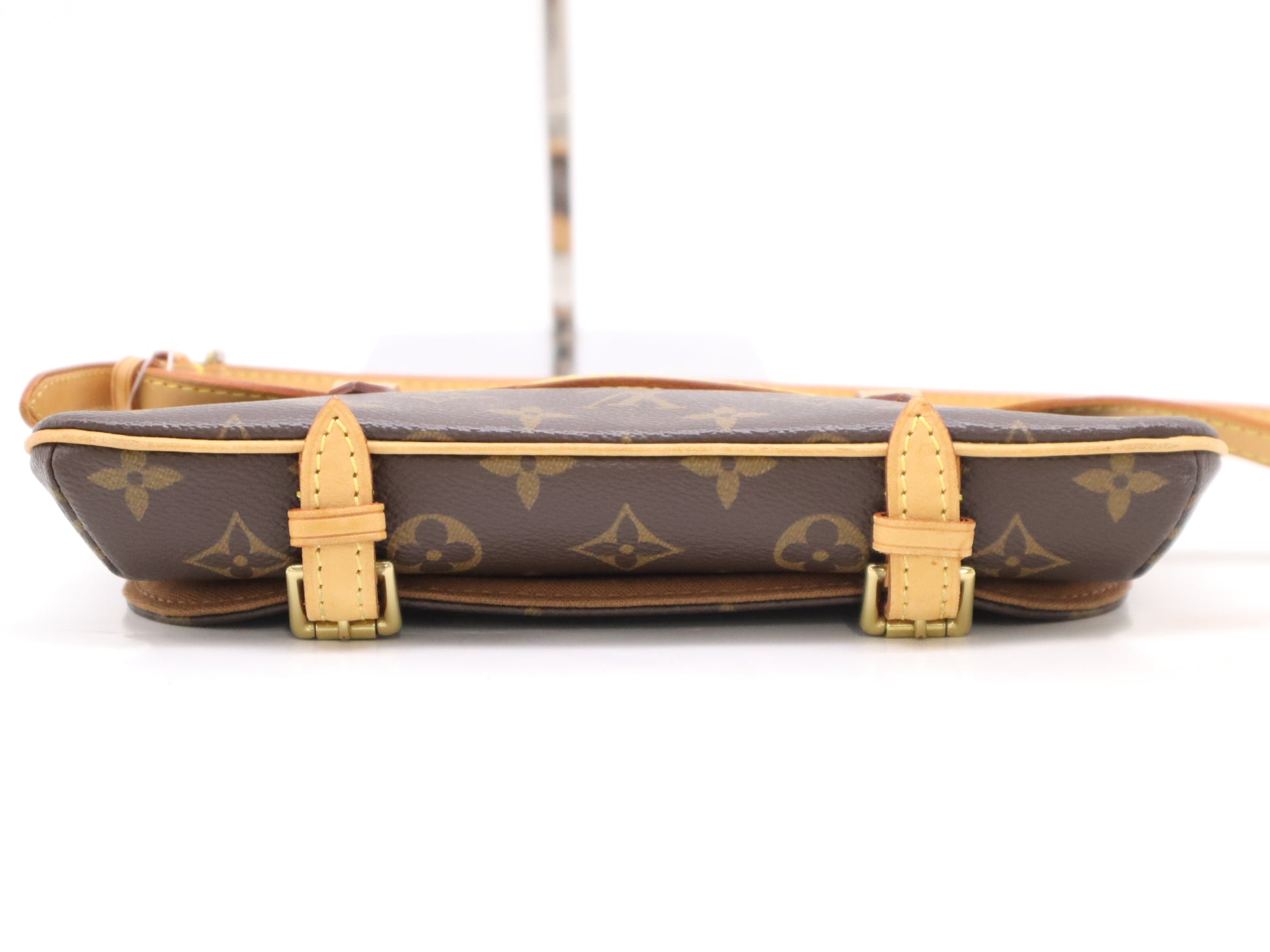 LOUIS VUITTON Monogram M51159 Monogram Pochette Marel Shoulder Bag