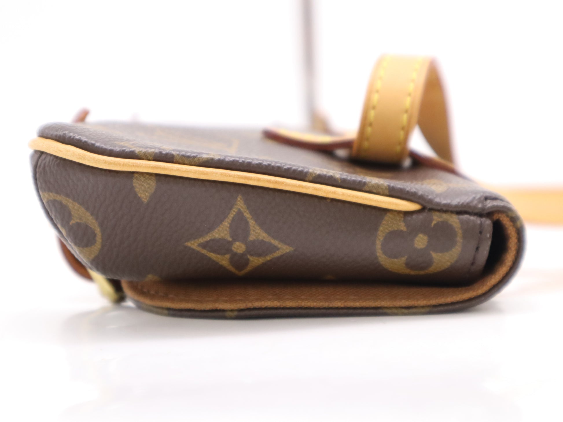 LOUIS VUITTON Monogram M51159 Monogram Pochette Marel Shoulder Bag