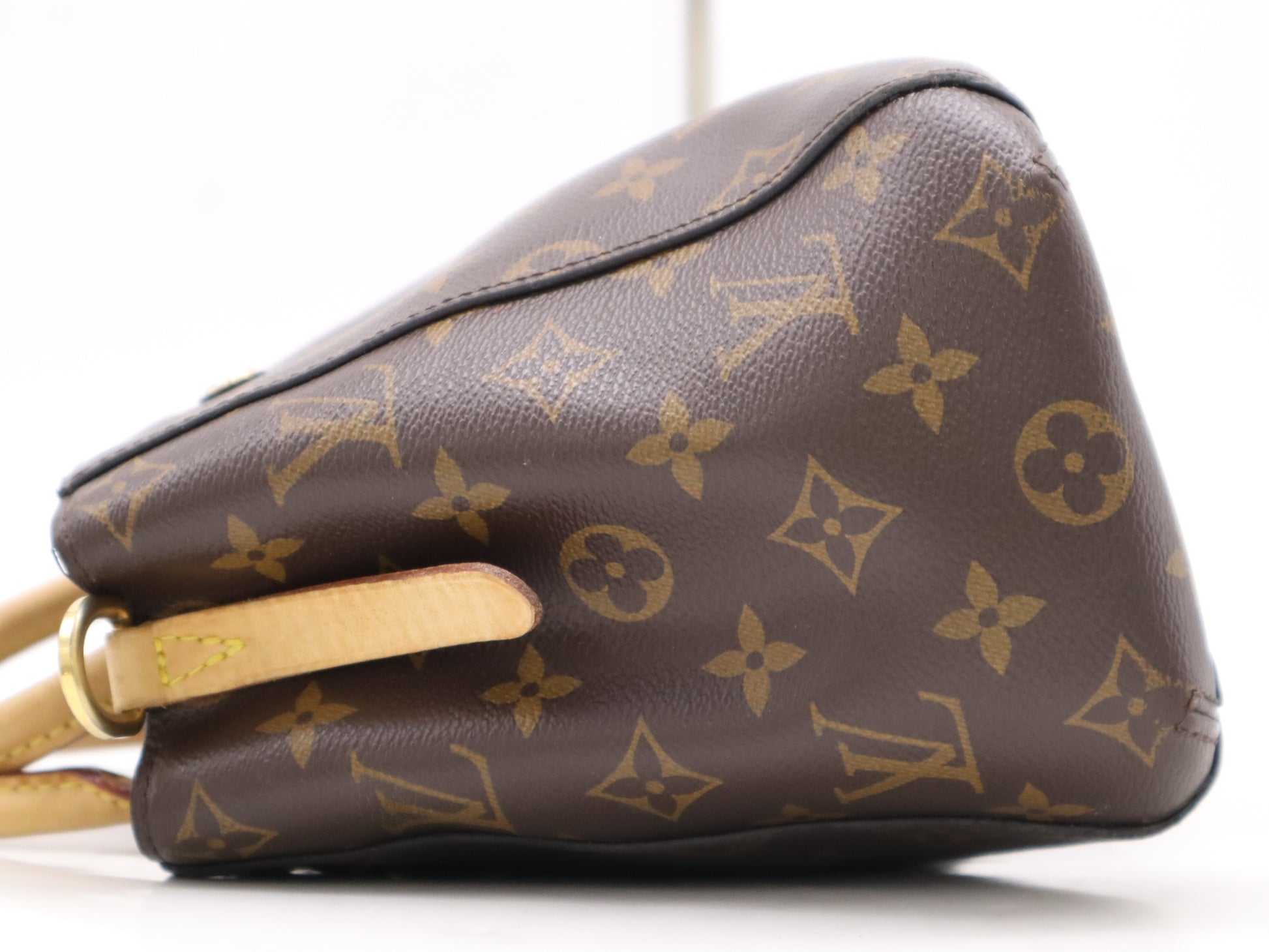 LOUIS VUITTON M41055 Monogram Montaigne BB Handbag with Padlock, 2 Keys, Cloche, and Shoulder Strap