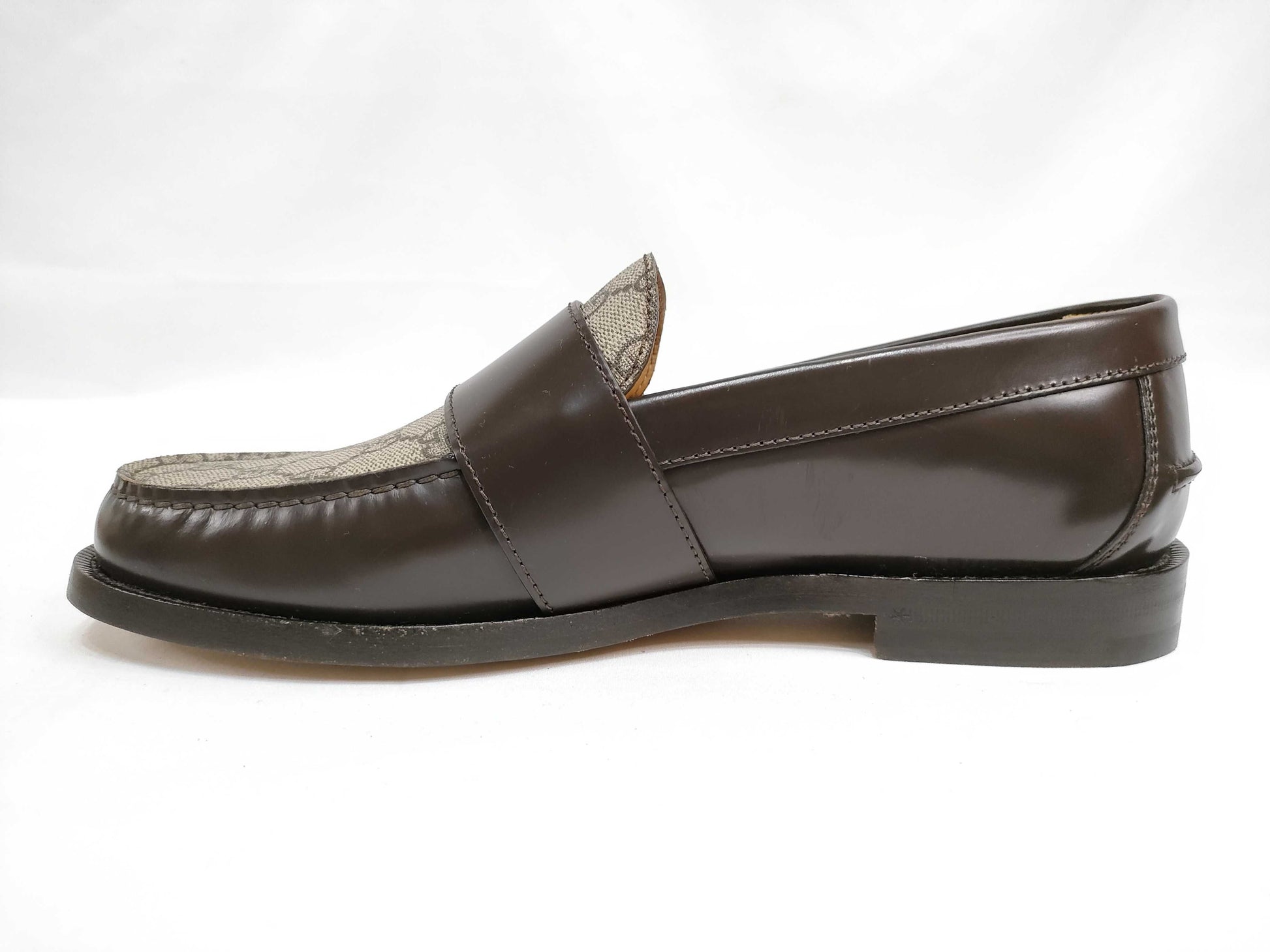 GUCCI GG pattern loafers