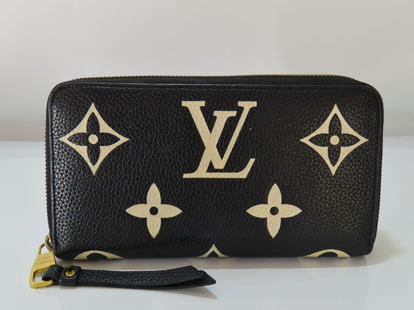 LOUIS VUITTON Monogram Empreinte LV Mono Bicolor Empreinte Zippy Wallet M80481 Wallet