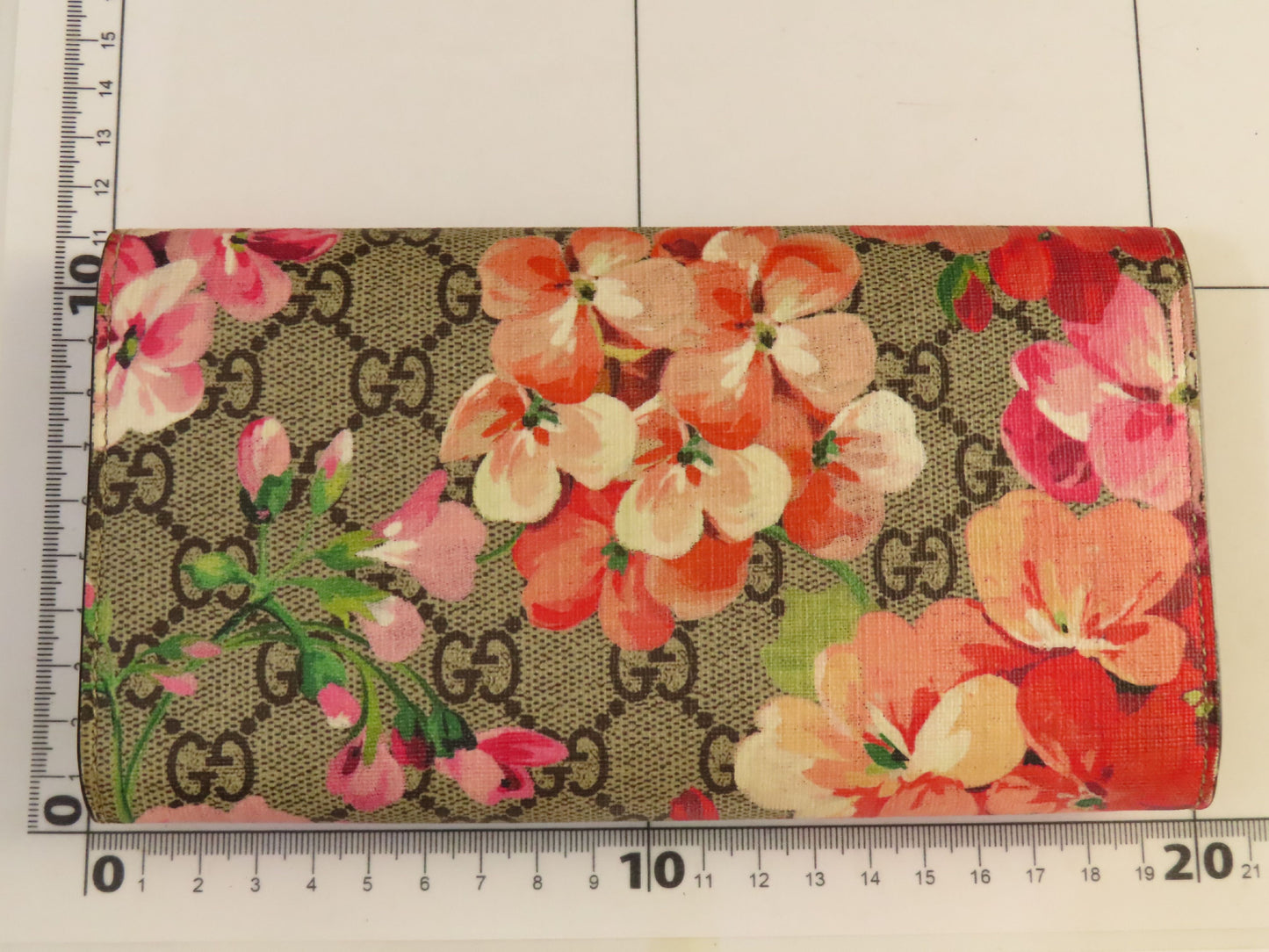 GUCCI GUCCI 404070 GG Supreme Blooms Continental Wallet