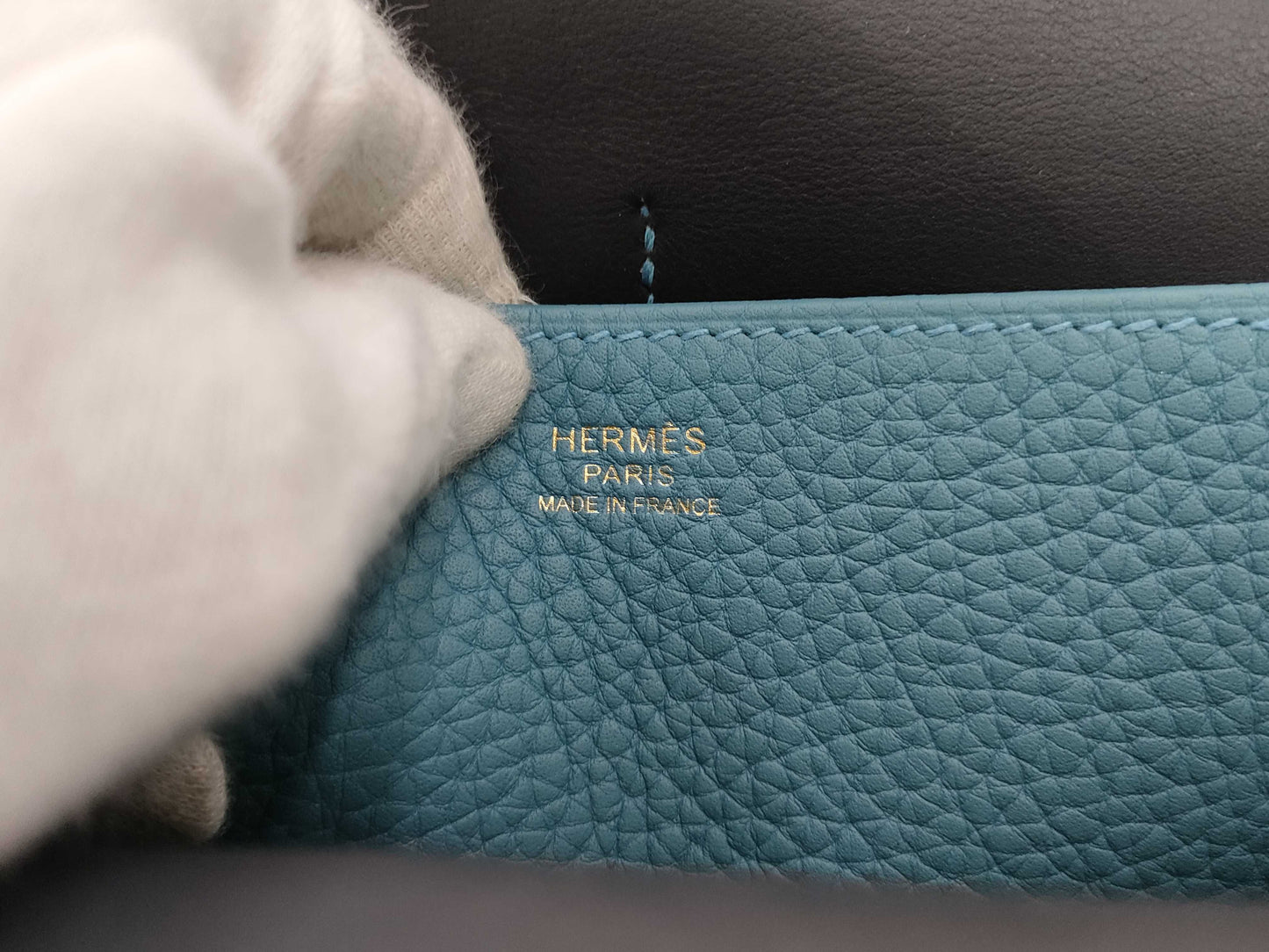 HERMES Arzan 25 Verso Shoulder Bag in Taurillon Clemence Leather, New Blue Jean Leather, Caban, GD Hardware, B Stamp
