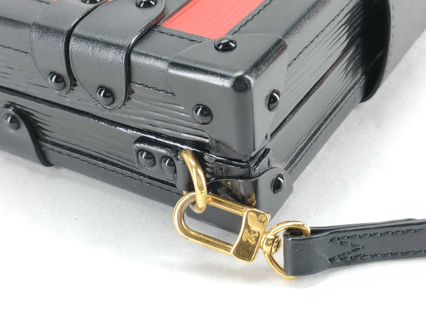 LOUIS VUITTON Epi Louis Vuitton Shoulder Bag