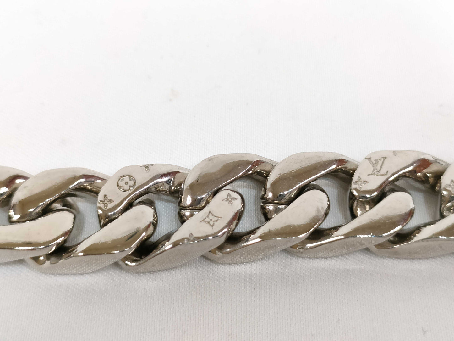 LOUIS VUITTON LV M69988 Brass LV Chain Links M Bracelet/Bangle