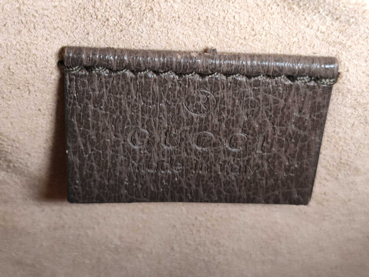 GUCCI GG Supreme Sherry Shoulder Bag