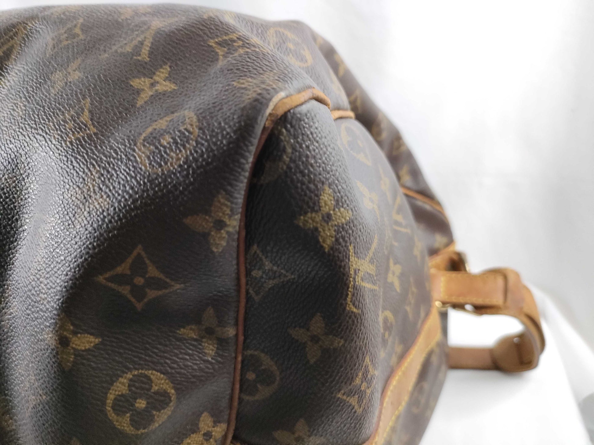LOUIS VUITTON Monogram Keepall Bandouliere Boston Bag