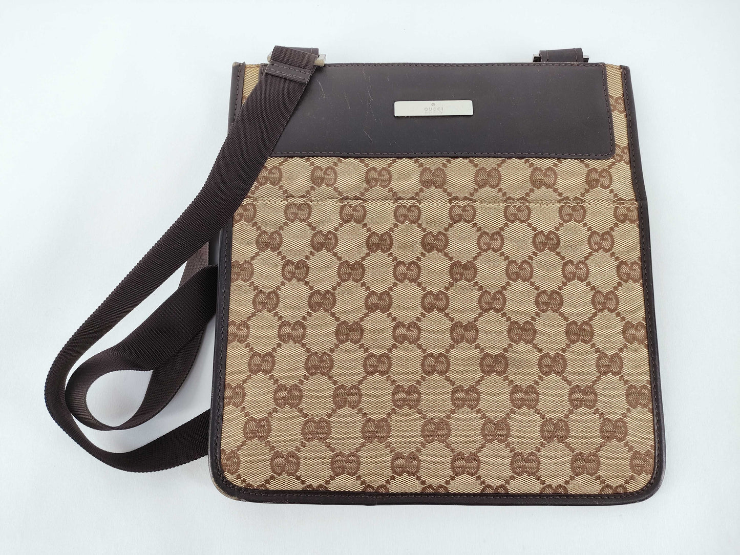 GUCCI GG Canvas Shoulder Bag Gucci GG Canvas Shoulder Bag