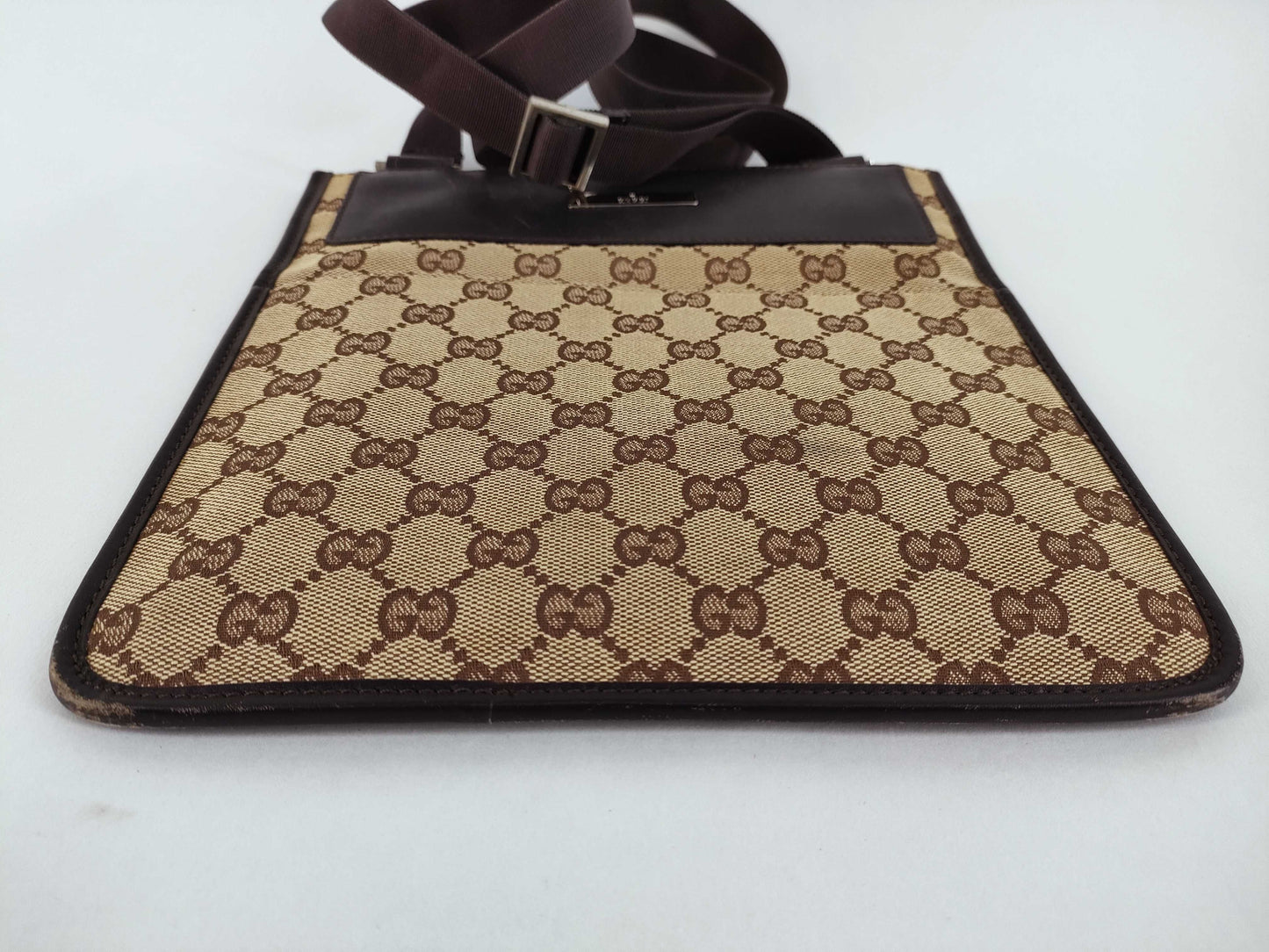 GUCCI GG Canvas Shoulder Bag Gucci GG Canvas Shoulder Bag