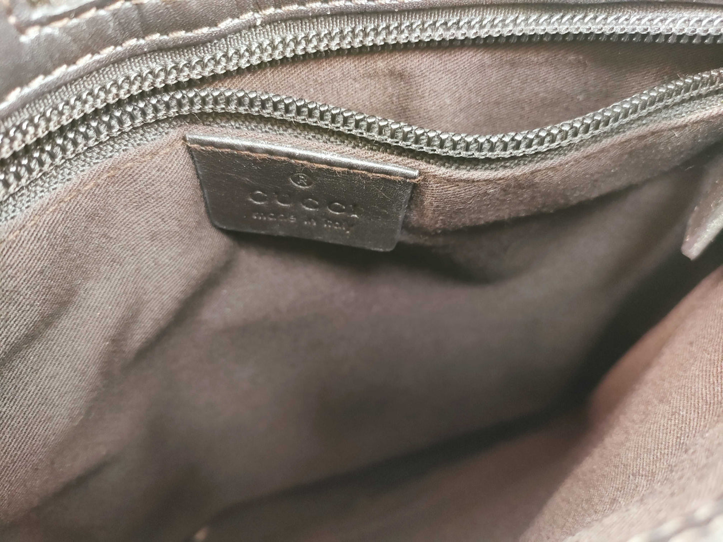 GUCCI GG Canvas Shoulder Bag Gucci GG Canvas Shoulder Bag
