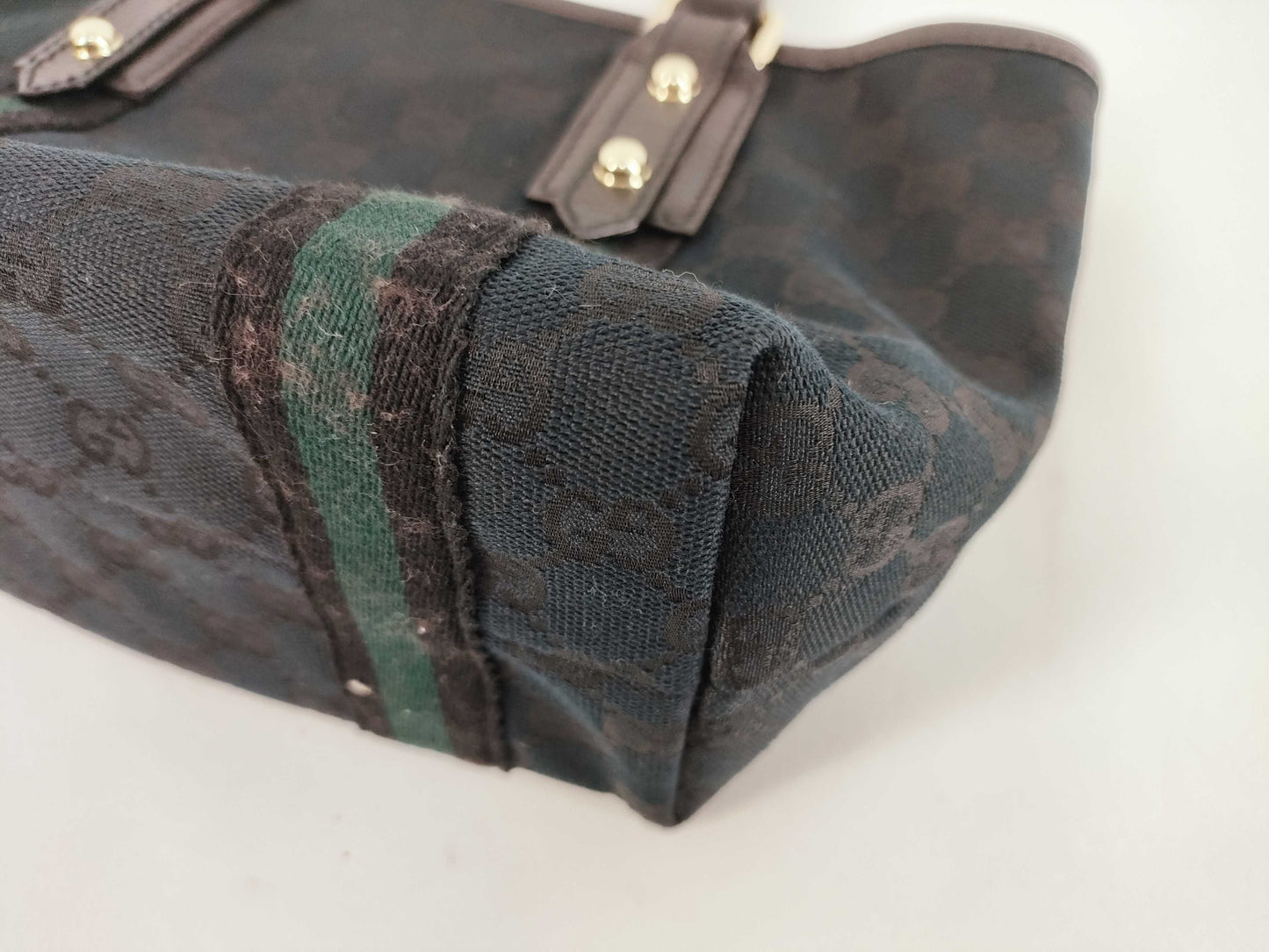 GUCCI GG Canvas Handbag Black