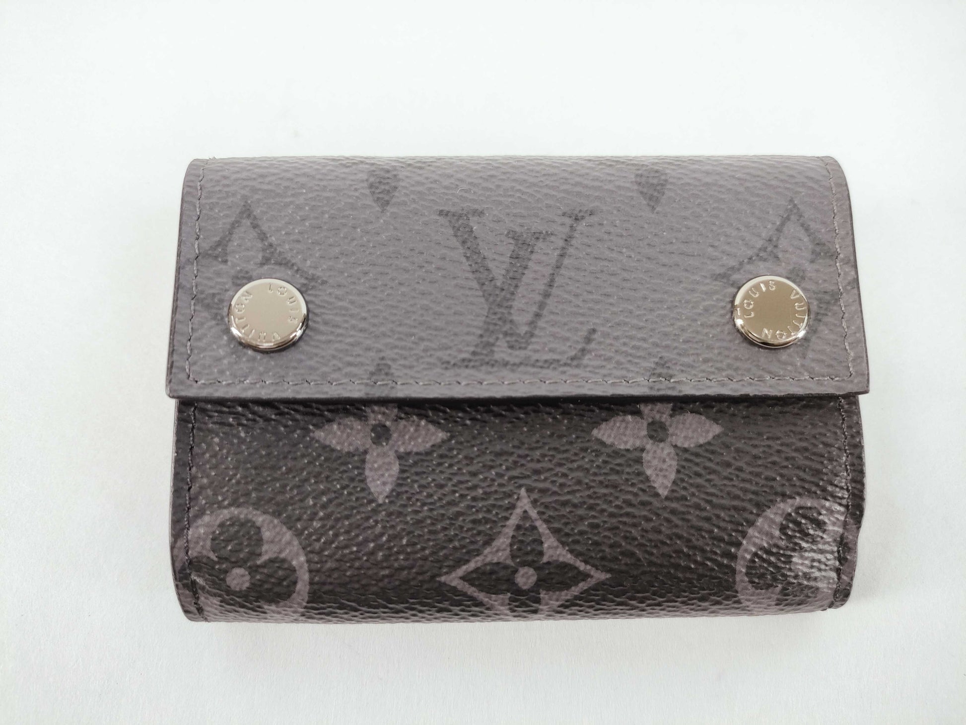 LOUIS VUITTON Monogram Eclipse Reverse Tri-fold Wallet