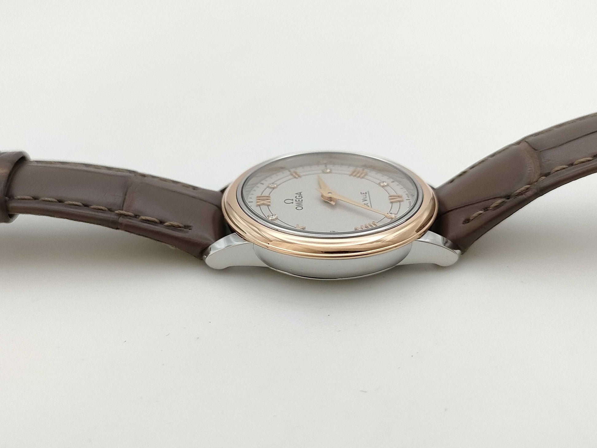 OMEGA De Ville 424.23.27.60.52.001 92873190 Quartz Women's Watch