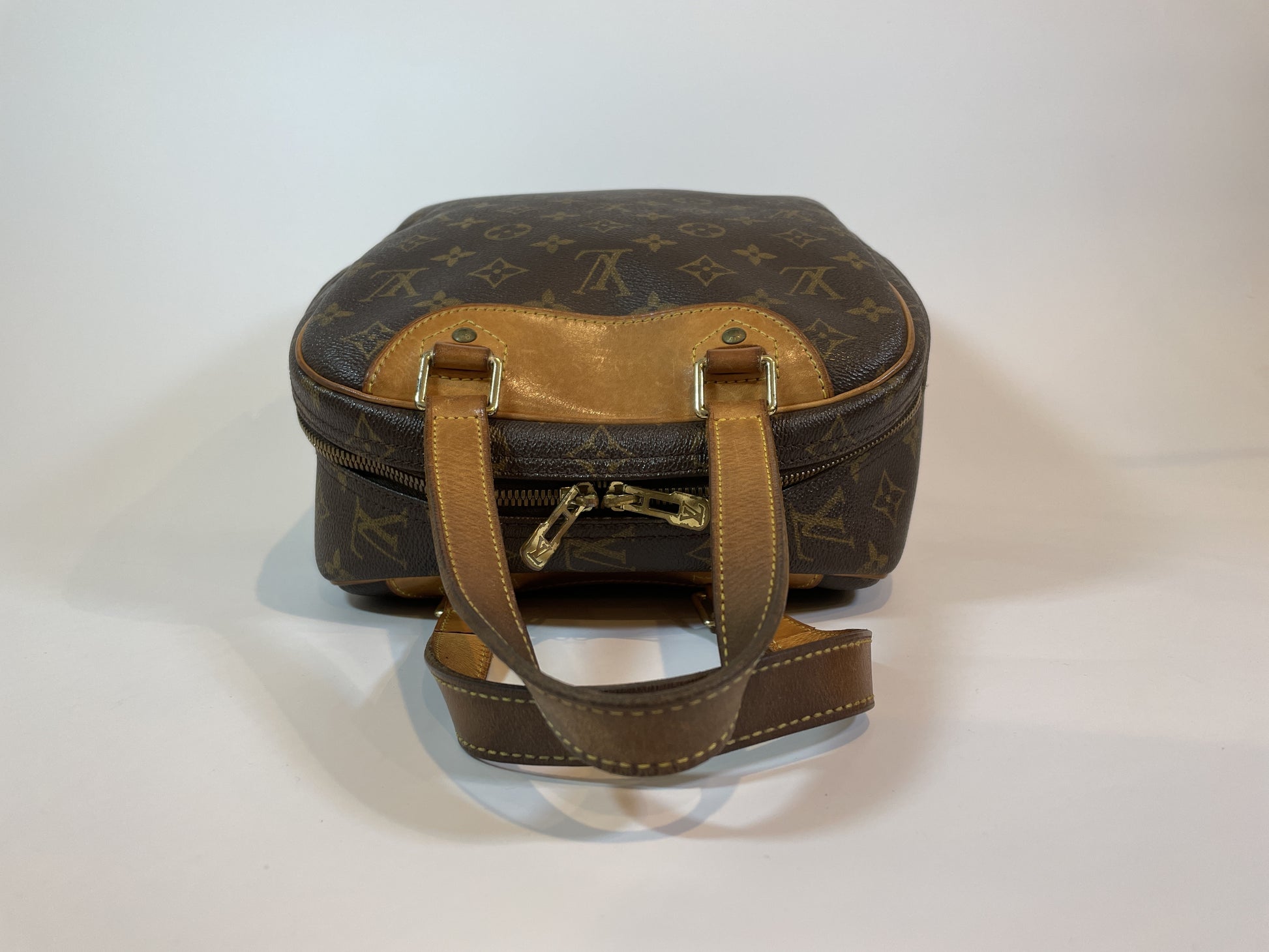 LOUIS VUITTON LOUISVUITTON Handbag Excursion Monogram M41450 Handbag