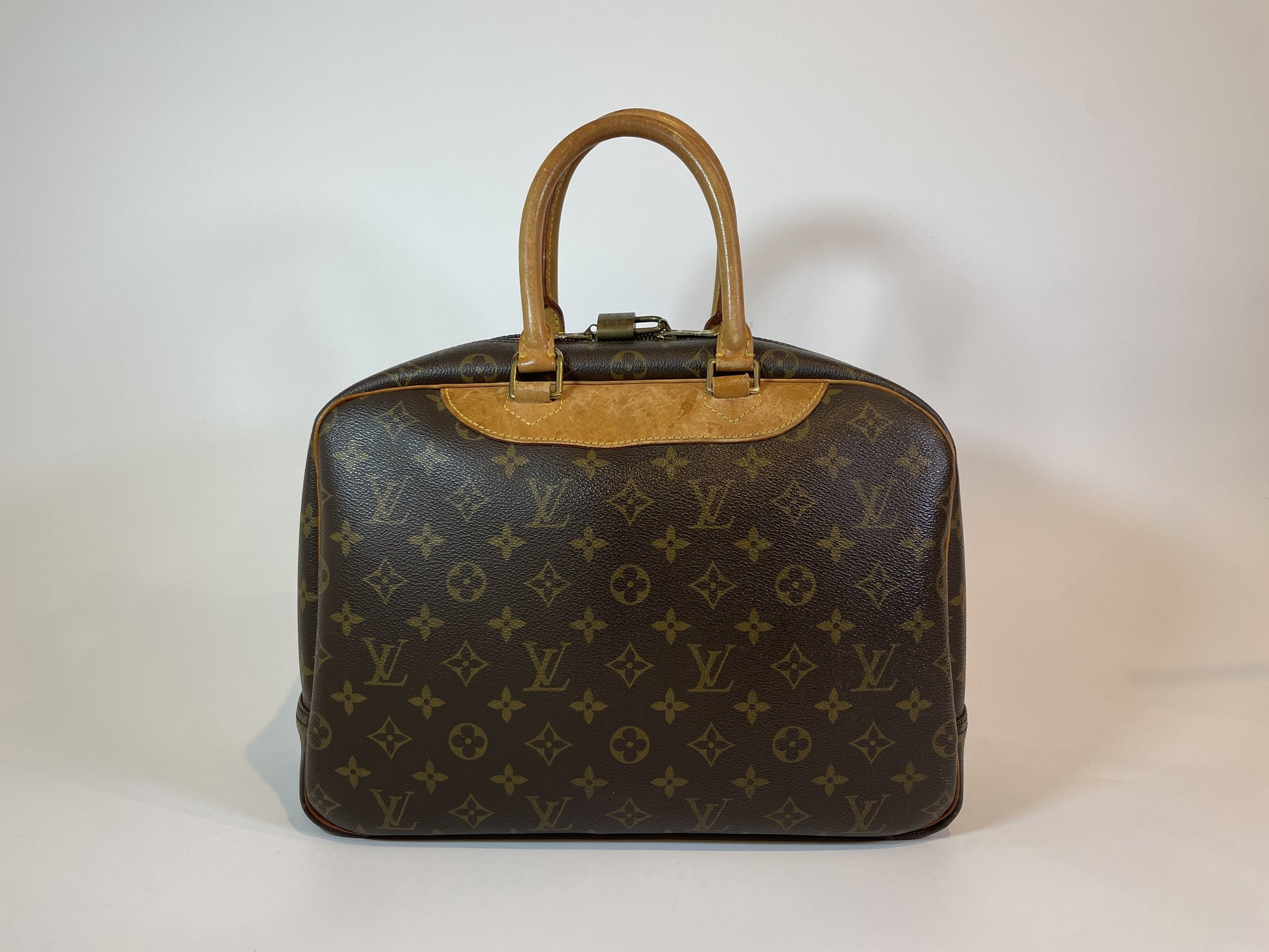 LOUIS VUITTON LOUISVUITTON Handbag Deauville Monogram M47270 Handbag