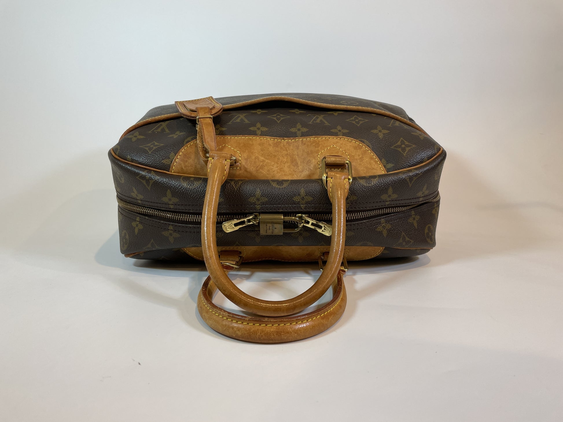 LOUIS VUITTON LOUISVUITTON Handbag Deauville Monogram M47270 Handbag
