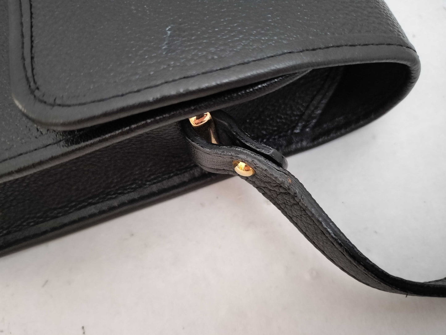 Yves Saint Laurent Cassandra Shoulder Bag in Black Leather