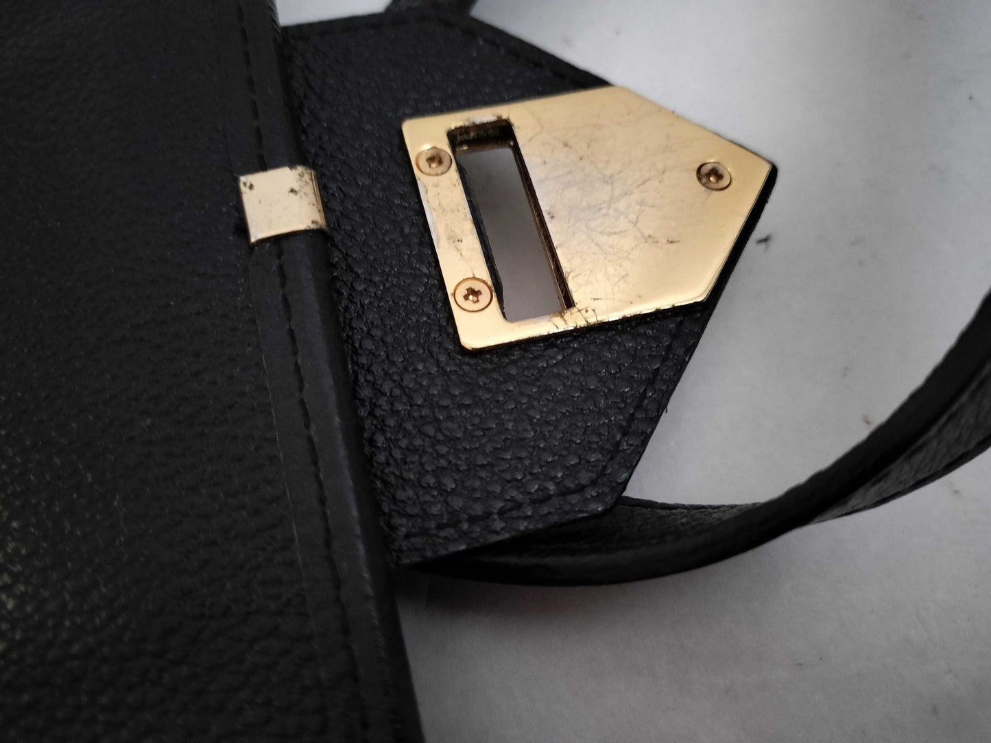 Yves Saint Laurent Cassandra Shoulder Bag in Black Leather