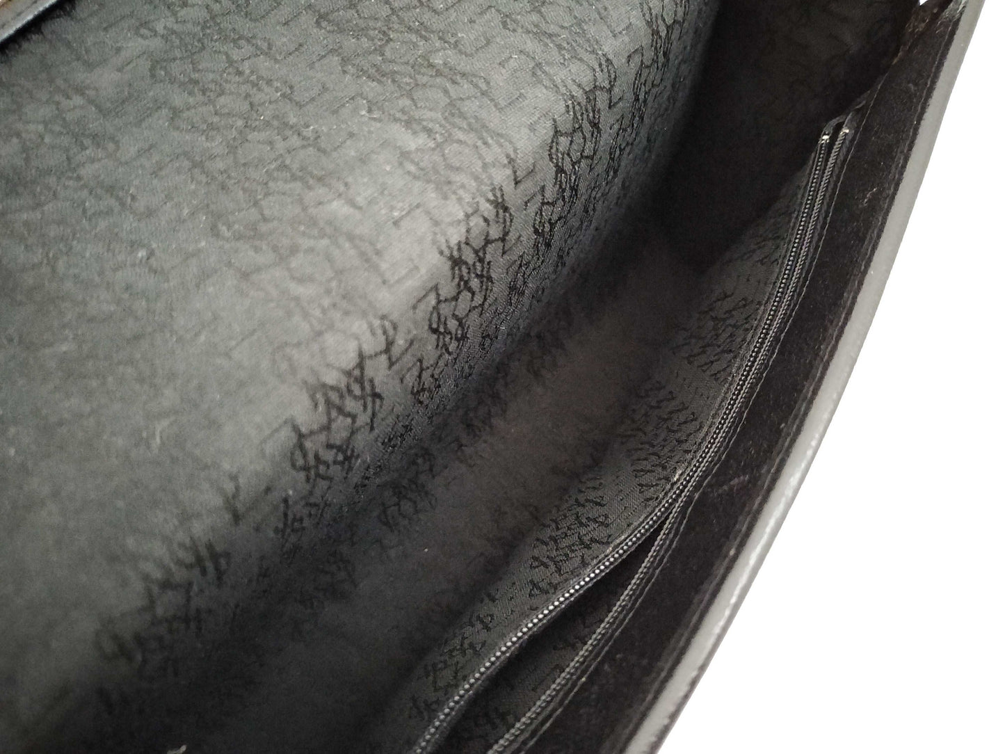 Yves Saint Laurent Cassandra Shoulder Bag in Black Leather