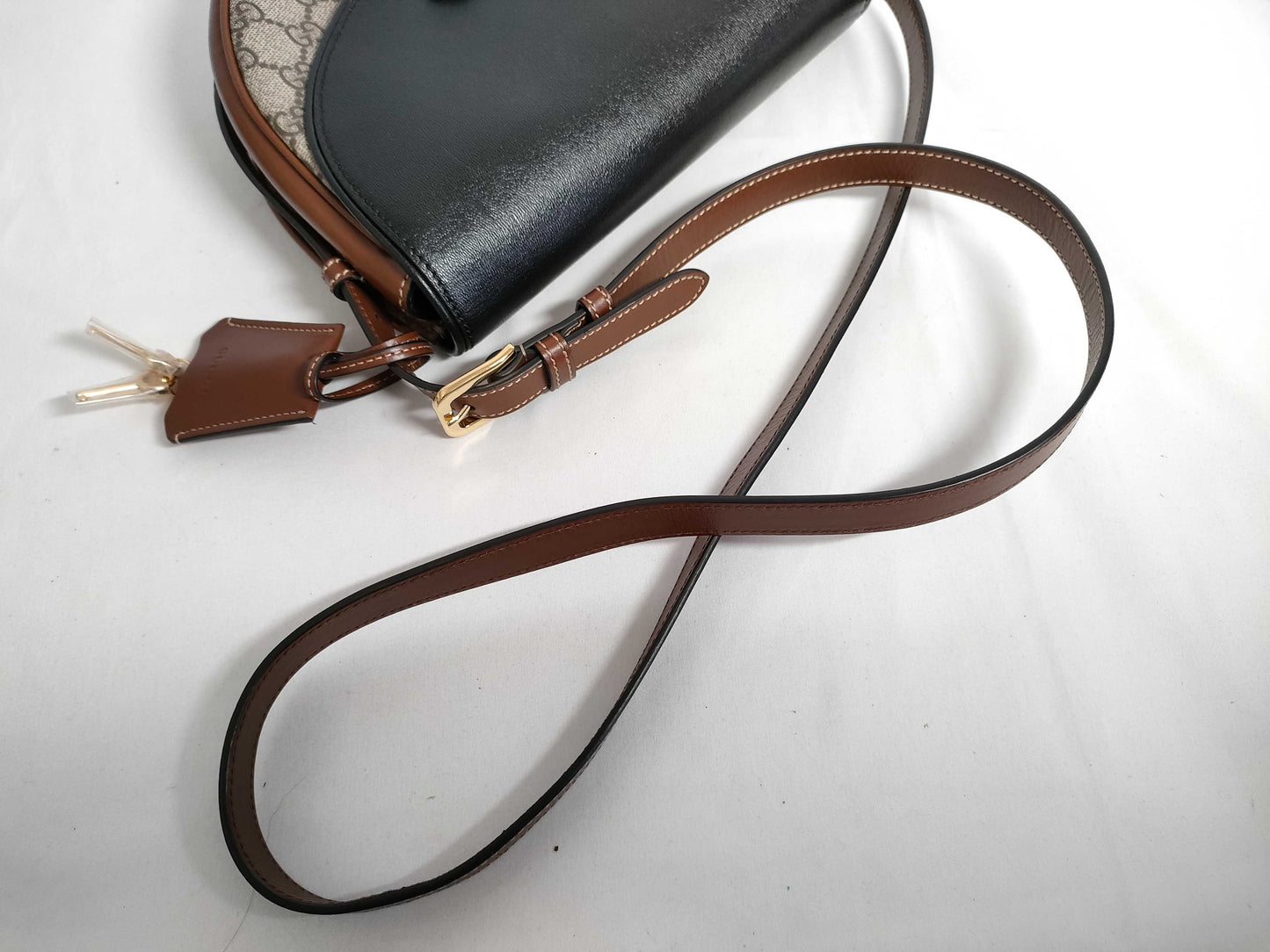 GUCCI GG Shoulder Bag with Dust Bag