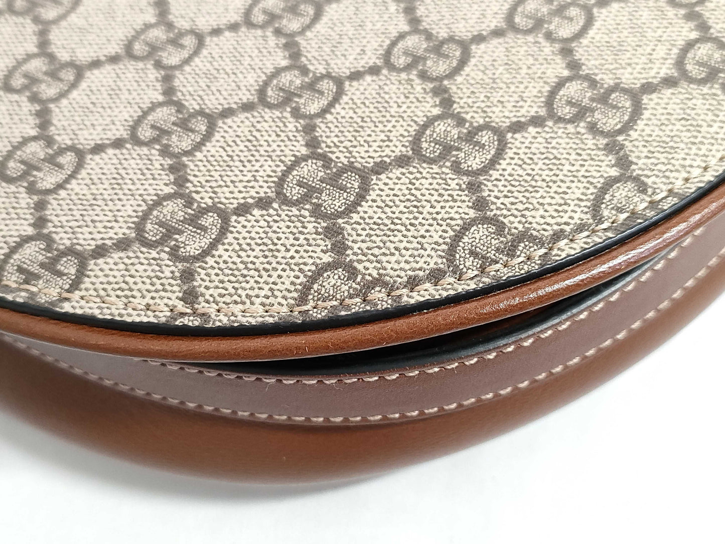 GUCCI GG Shoulder Bag with Dust Bag