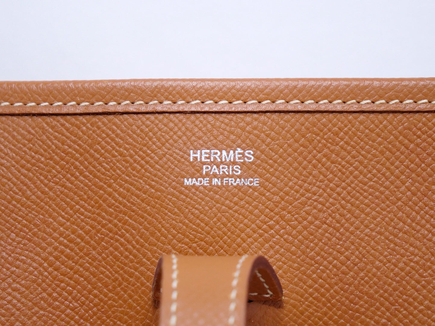 HERMES Evelyn II Epson Gold Shoulder Bag