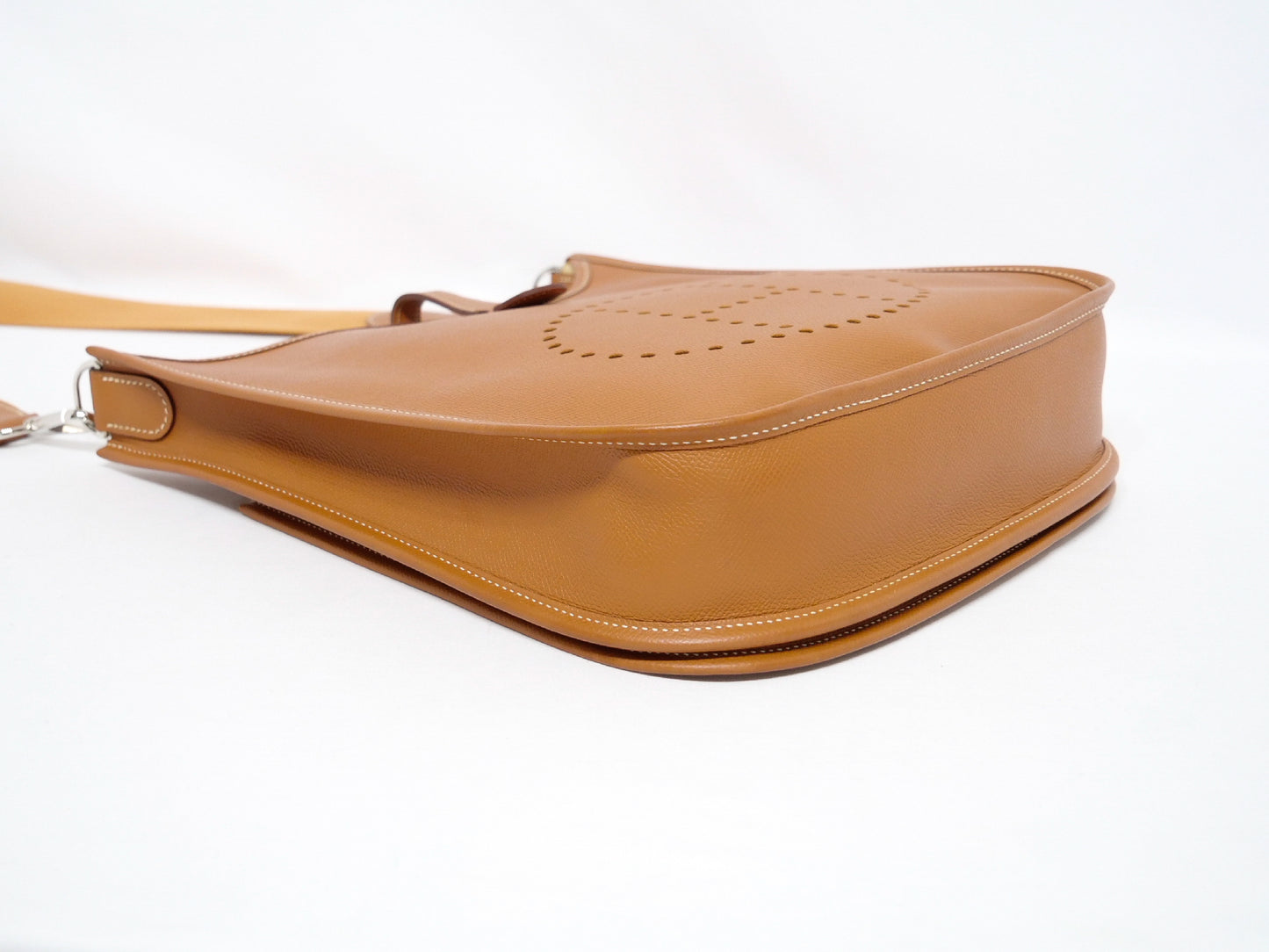 HERMES Evelyn II Epson Gold Shoulder Bag