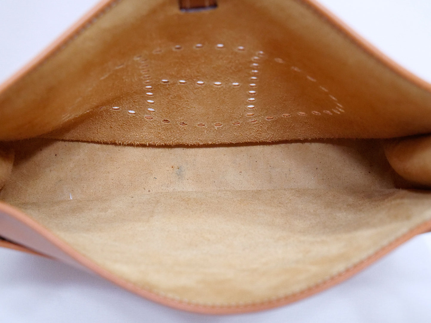 HERMES Evelyn II Epson Gold Shoulder Bag