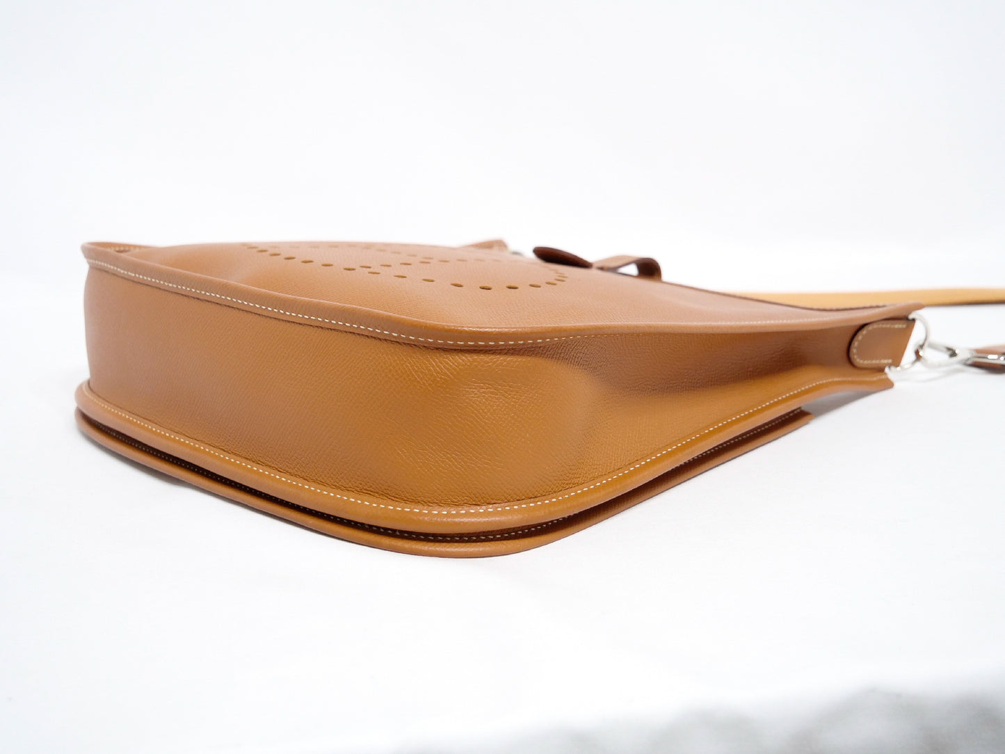HERMES Evelyn II Epson Gold Shoulder Bag