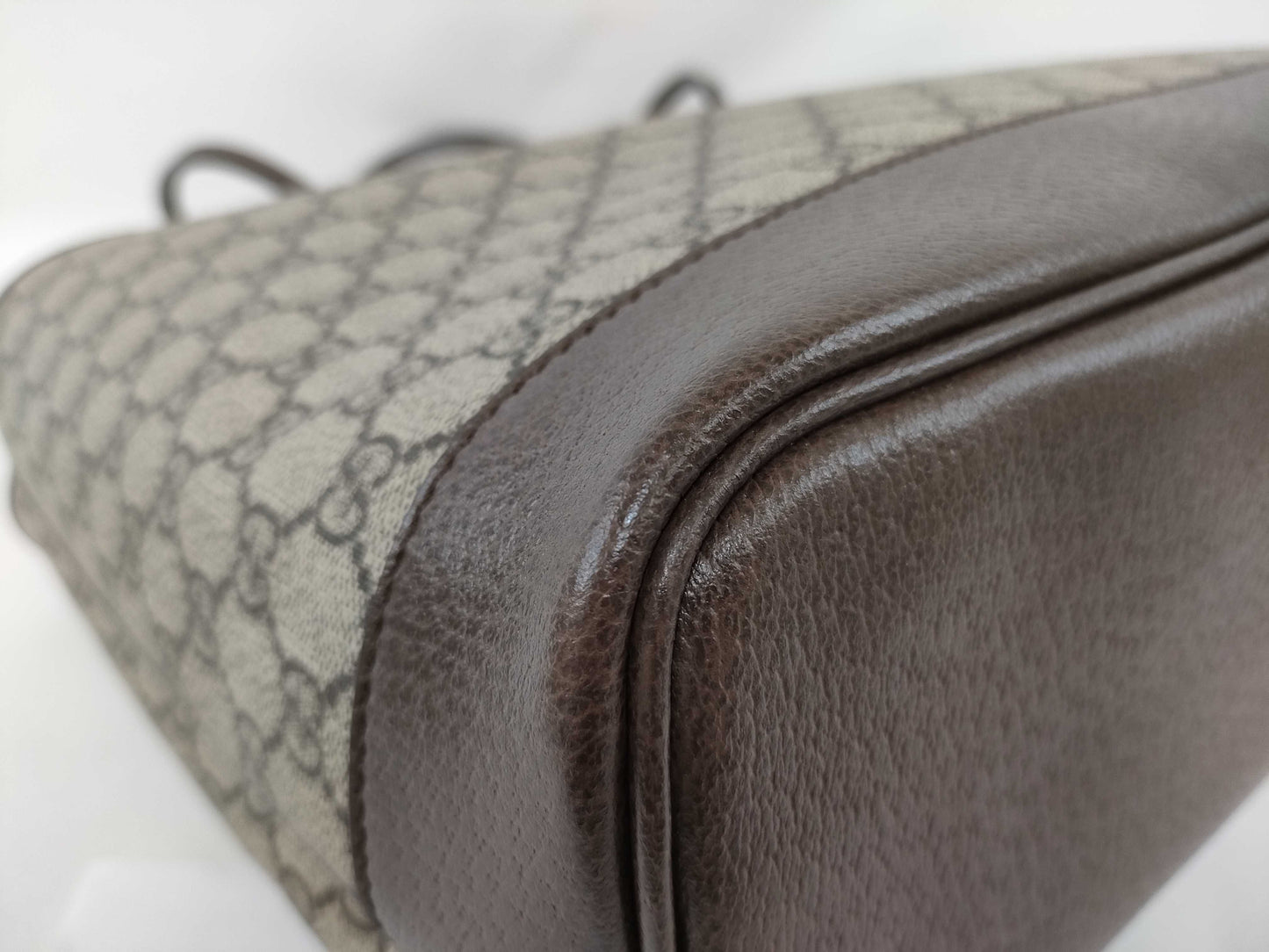 GUCCI Double G Medium GG Supreme Tote Bag