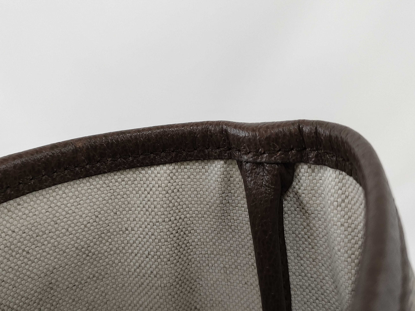 GUCCI Double G Medium GG Supreme Tote Bag