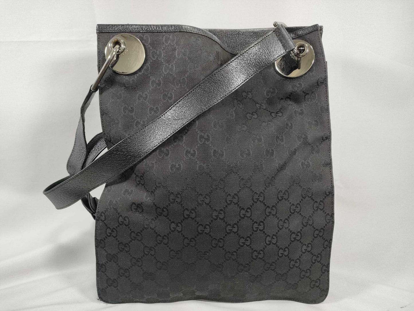 GUCCI GG Canvas Shoulder Bag