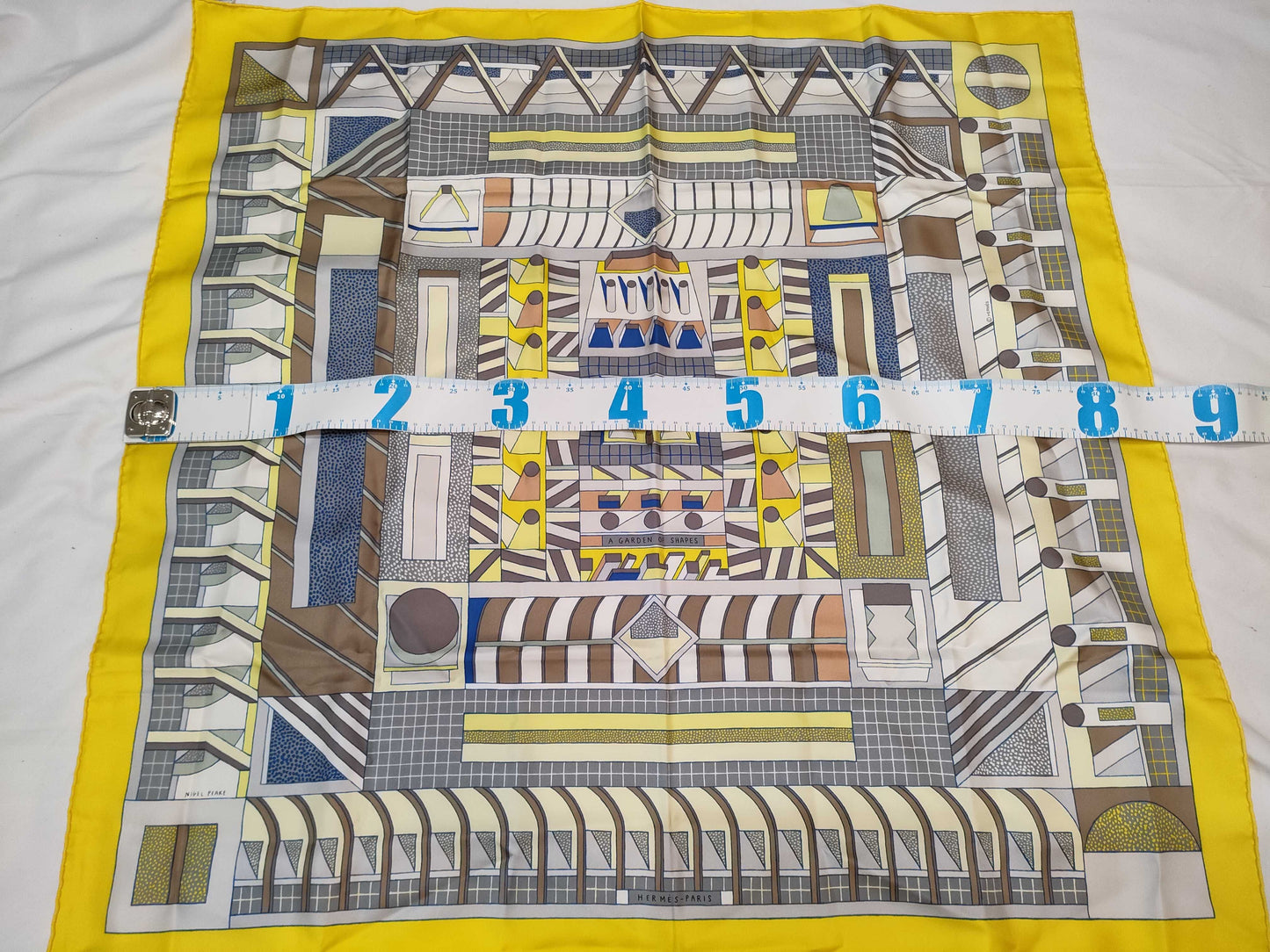 HERMES Carre Hermes Scarf Collection Scarf
