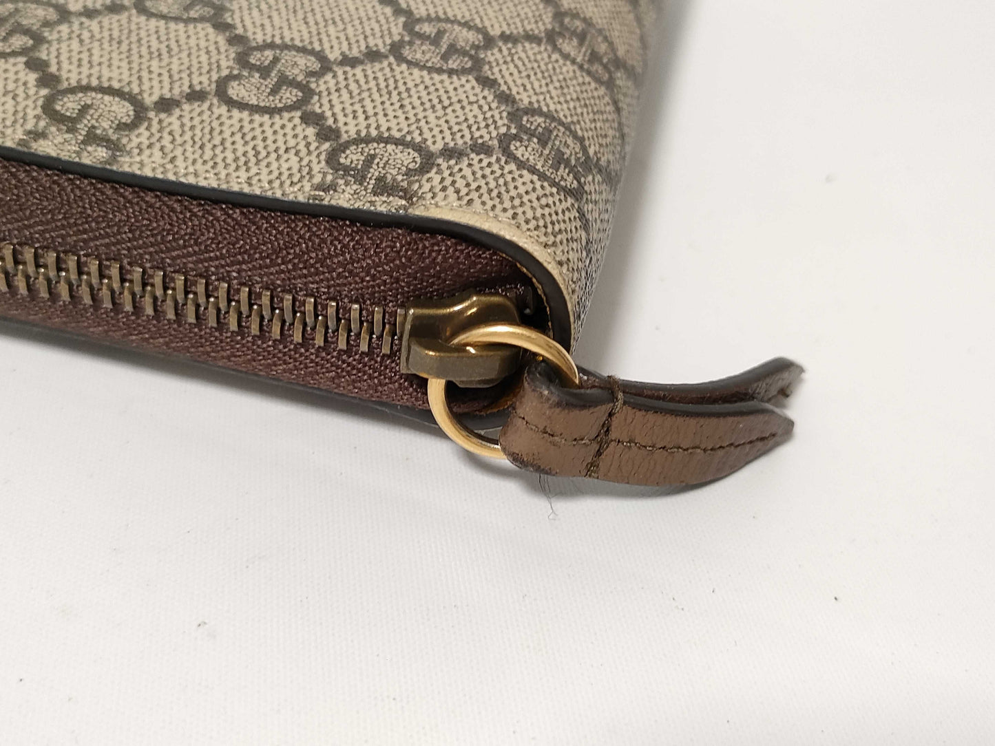 GUCCI GG Supreme Wallet with Box and Dust Bag